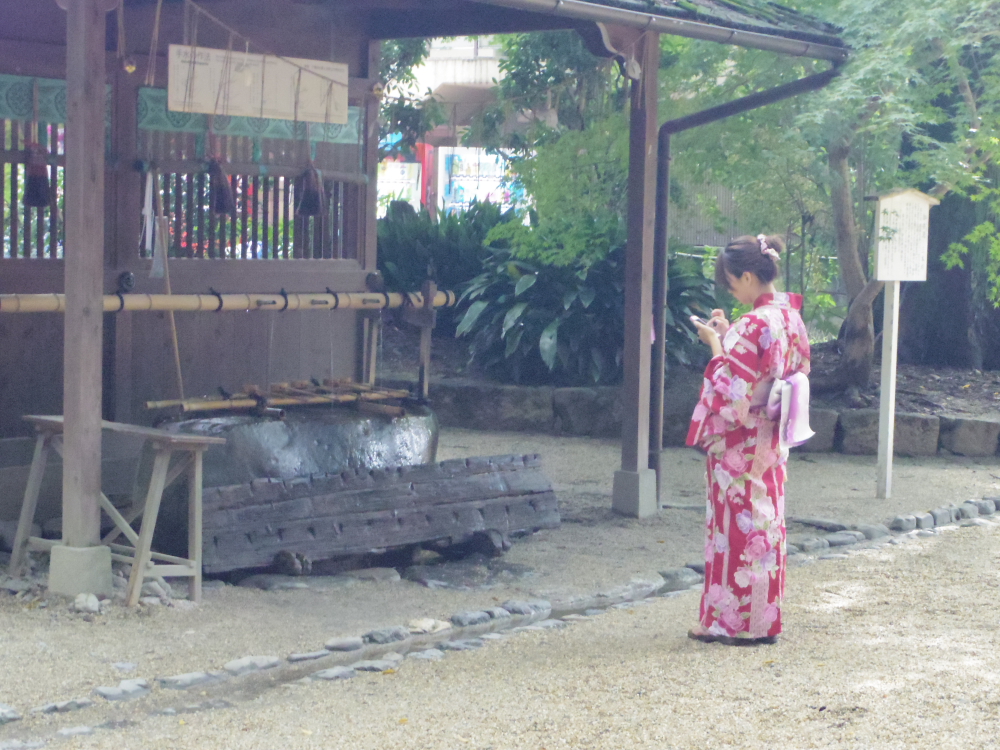 清め場の美女