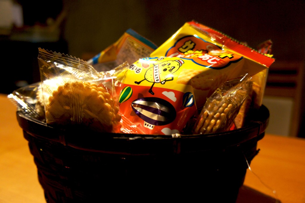 お菓子かご