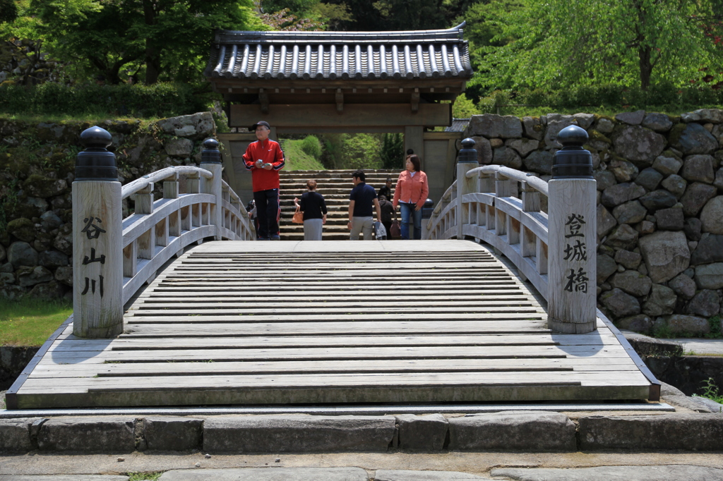 古い橋