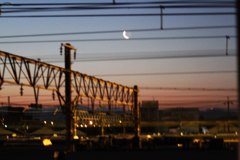 操車場の夜明け