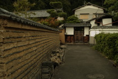土塀の町