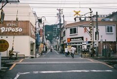 参道の踏切