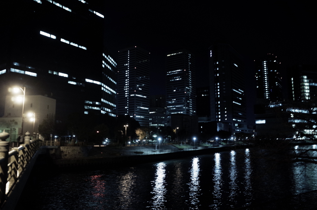 夜灯の街