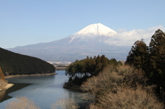 田貫湖の氷ゆるむ（１）