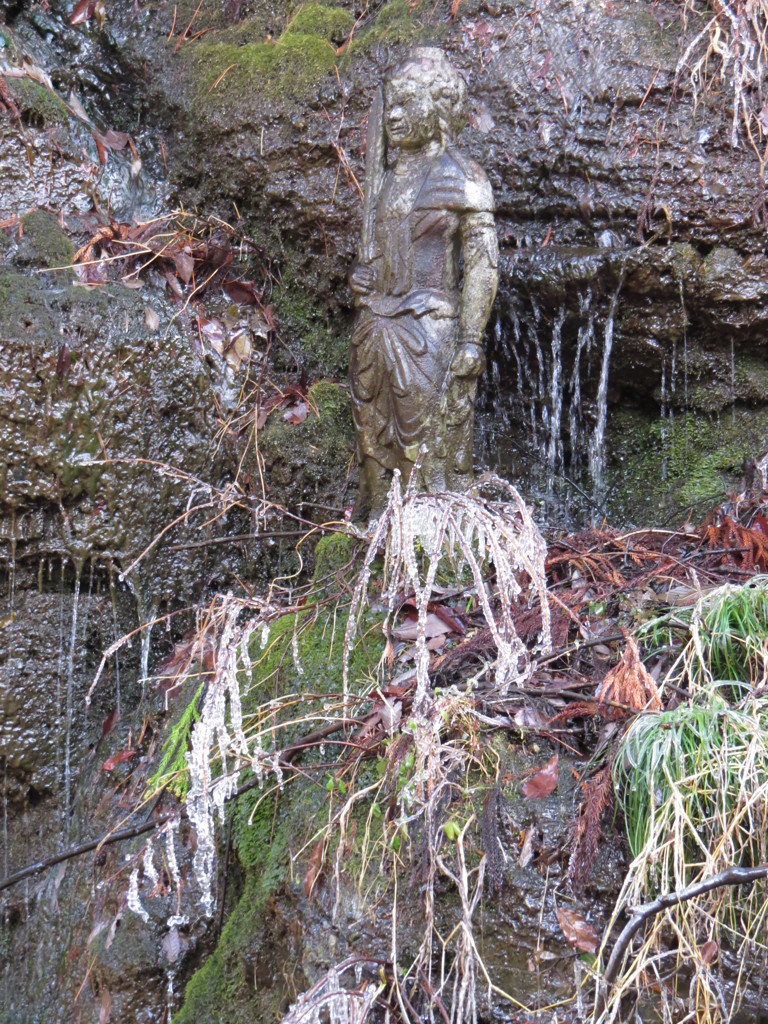 滝の不動