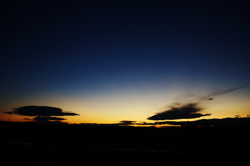 夜ちょっとまえ