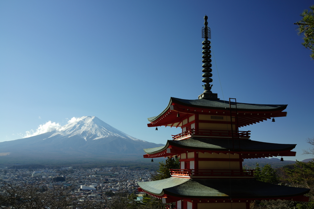 富士山と忠霊塔