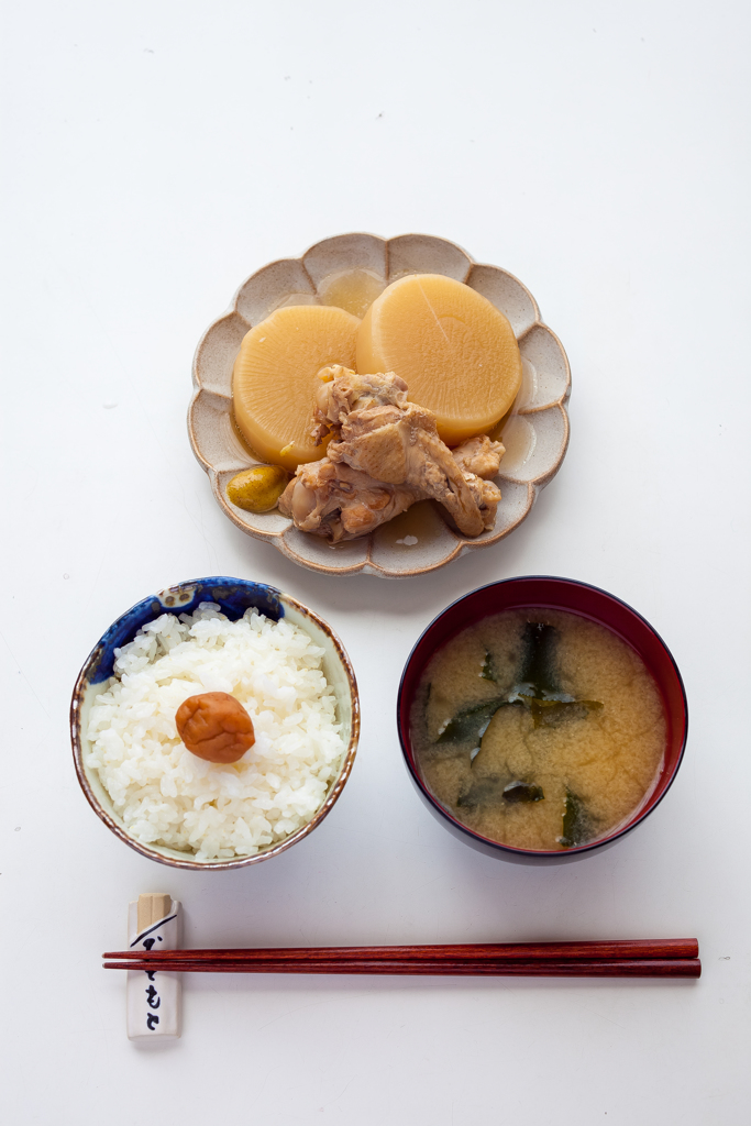 大根と手羽元の煮物定食