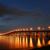 夜明けの琵琶湖大橋