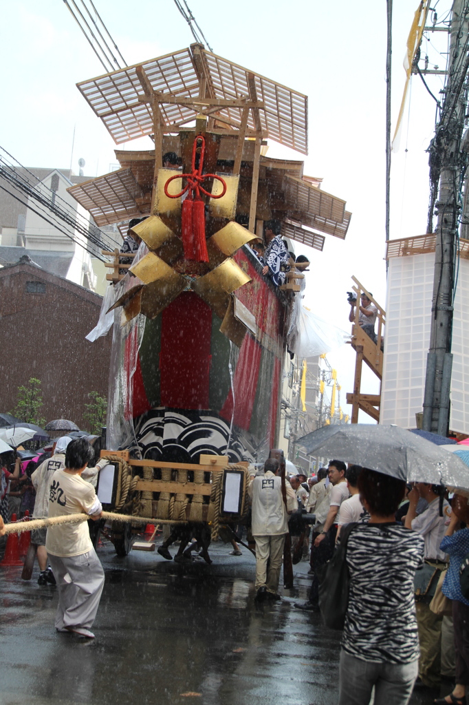 降りしきる雨の中、復活！！