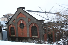 産業遺産の雪