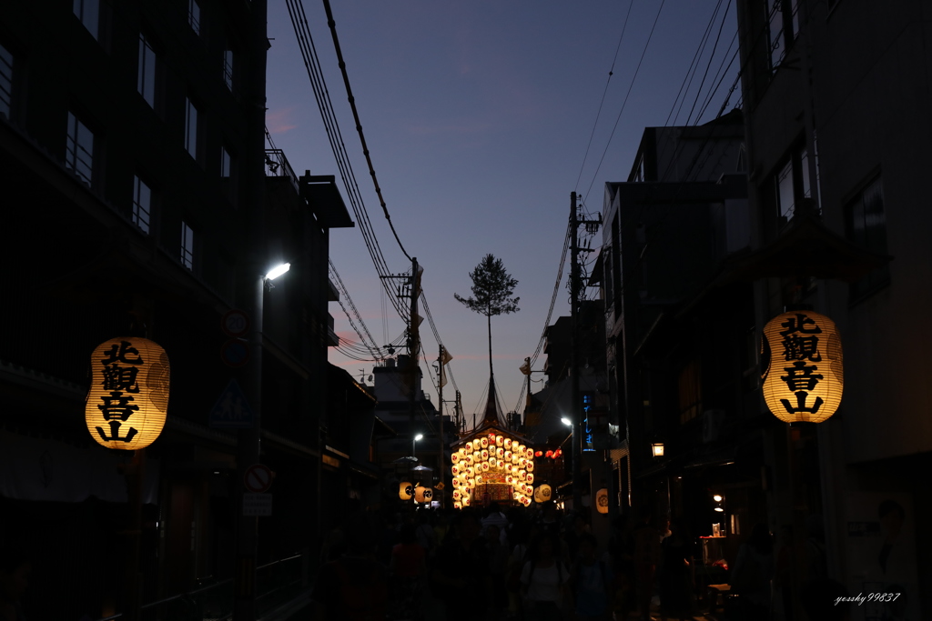 祇園の夕べ