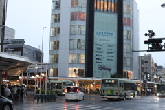 京の雨