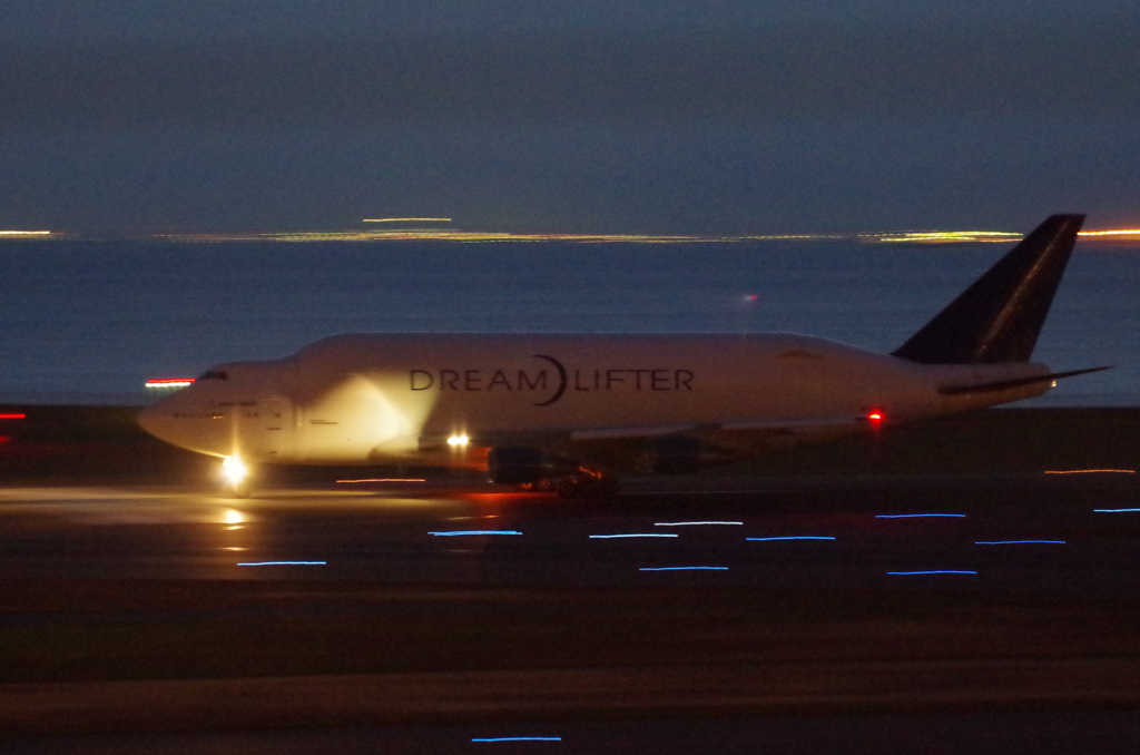 DREAMLIFTER(N718BA)5@ｾﾝﾄﾚｱ