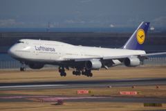 ﾙﾌﾄﾊﾝｻﾞﾄﾞｲﾂ航空(D-ABYL)747-830@羽田1