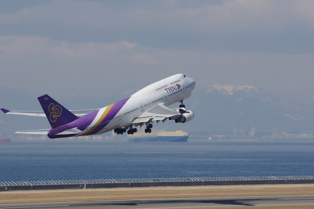 ﾀｲ国際航空(HS-TGZ)747-4D7＠ｾﾝﾄﾚｱ