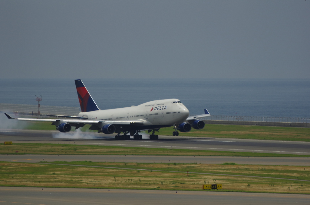 DELTA(N662US)747-451@ｾﾝﾄﾚｱ1