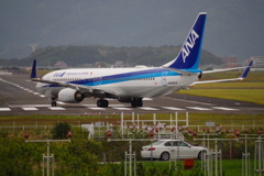 ANA(JA62AN)737-881@高知_1