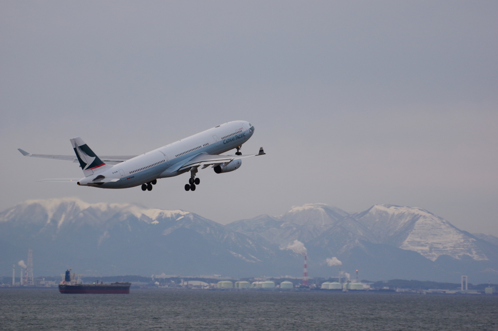 ｷｬｾｲﾊﾟｼﾌｨｯｸ(B-HLW)A330-300@ｾﾝﾄﾚｱ_1