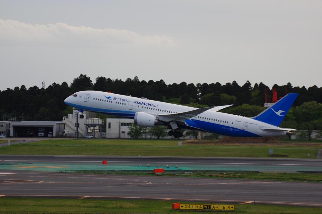 厦門航空(B-1357)787-9@成田