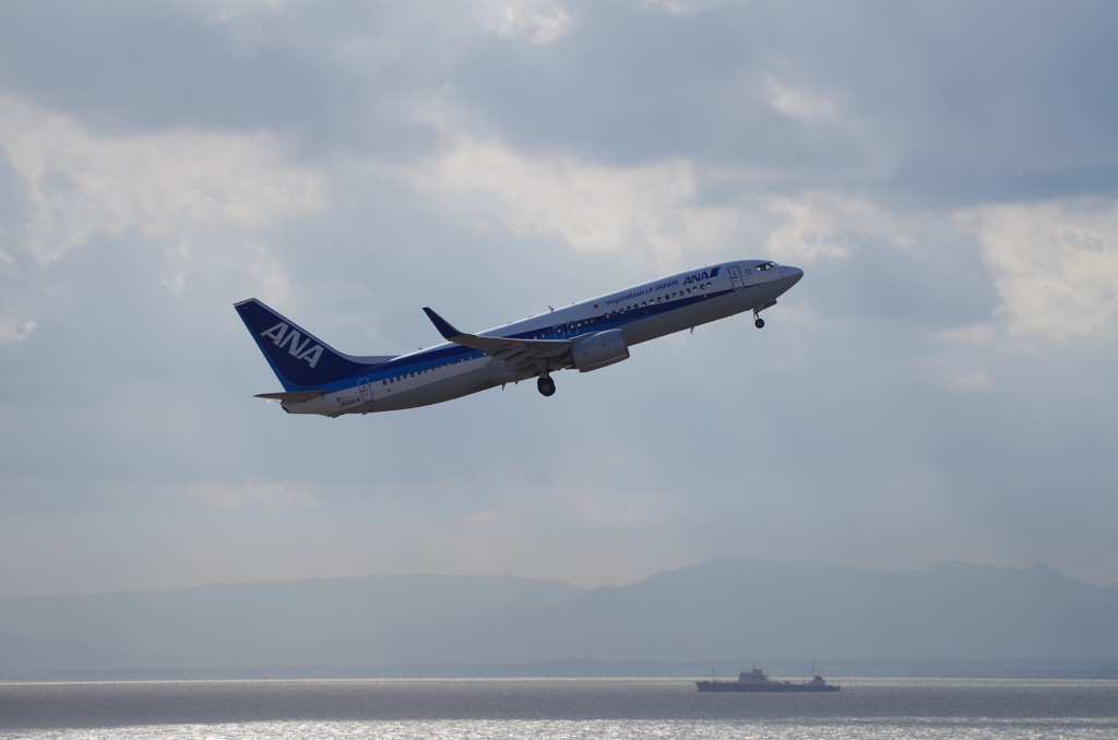 ANA(JA66AN)ﾎﾞｰｲﾝｸﾞ737-800