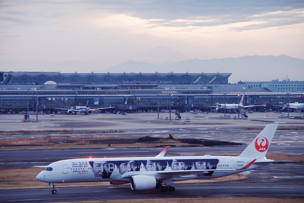 JAL[20thARASHIThanksJET](JA04XJ)A350@羽田