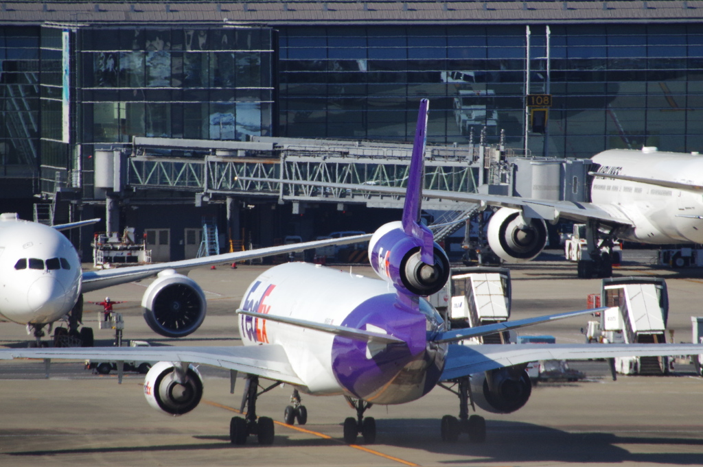 FedEx(N604FE)MD-11F@羽田_2