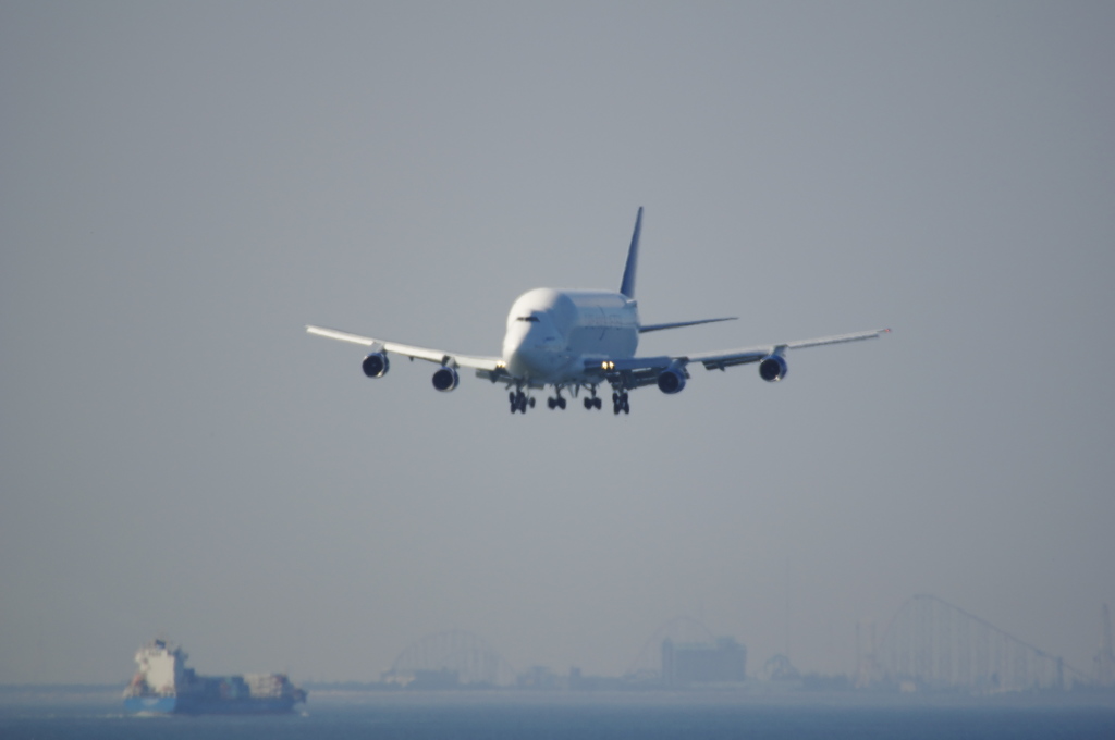 DREAMLIFTER(N780BA)747-400@ｾﾝﾄﾚｱ1