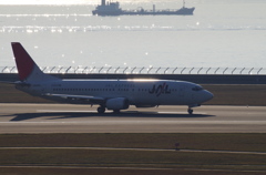 JTA(JA8995)737-400