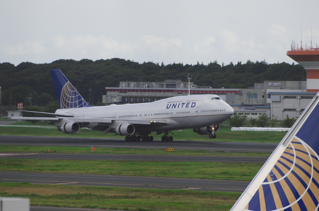 ﾕﾅｲﾃｯﾄﾞ航空(N199UA)747-400@成田