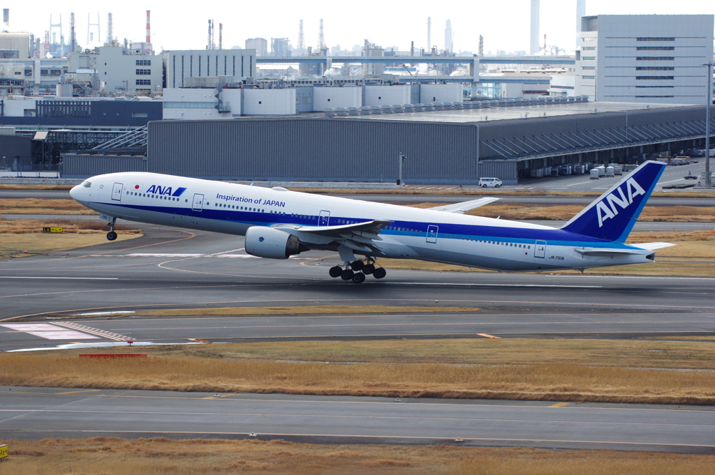 ANA(JA751A)777-381@羽田