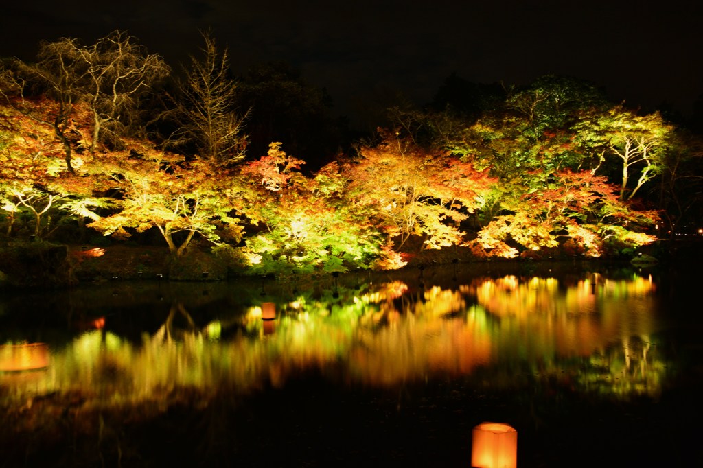 御船山楽園　庭園より