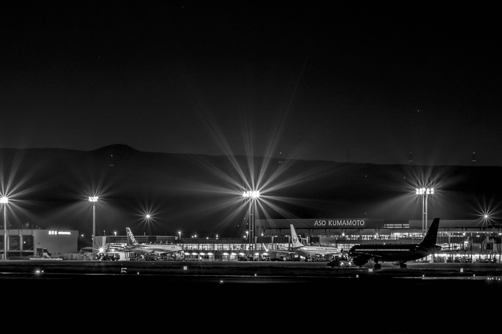 夜の空港