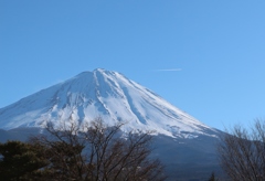 飛行機雲も映りました