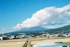 静岡通過。