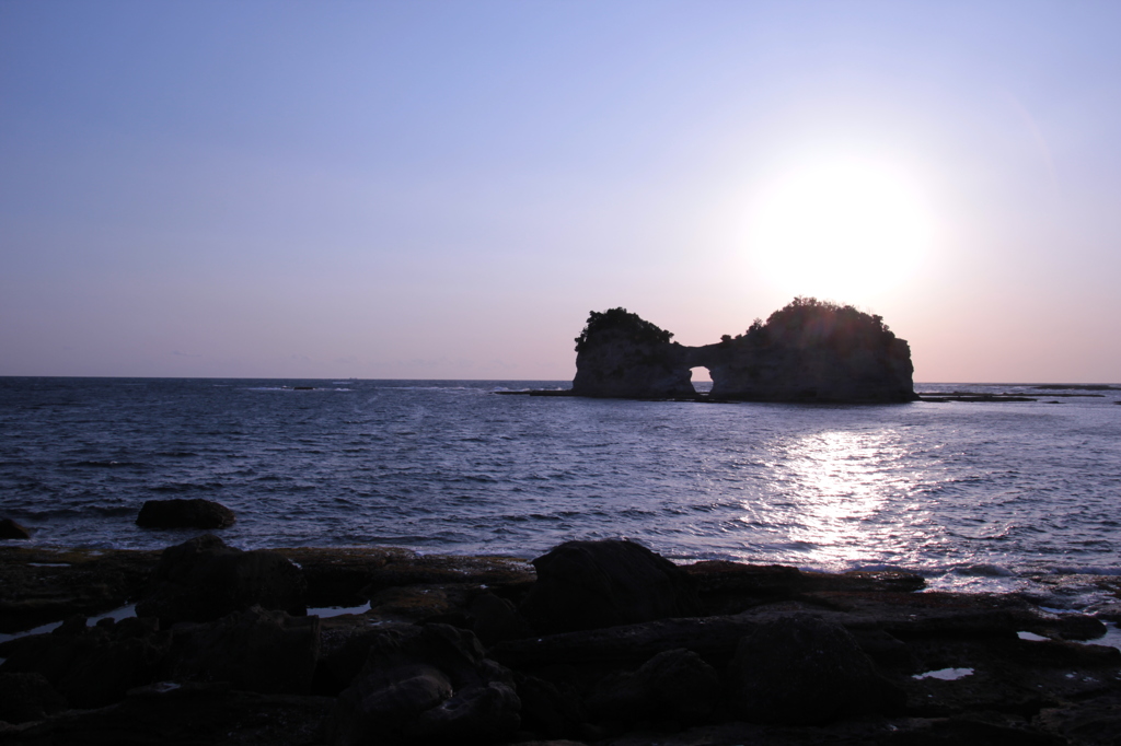 円月島