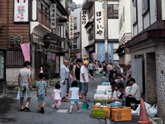 肘折温泉朝市