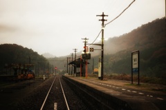 篠目駅のホームにて