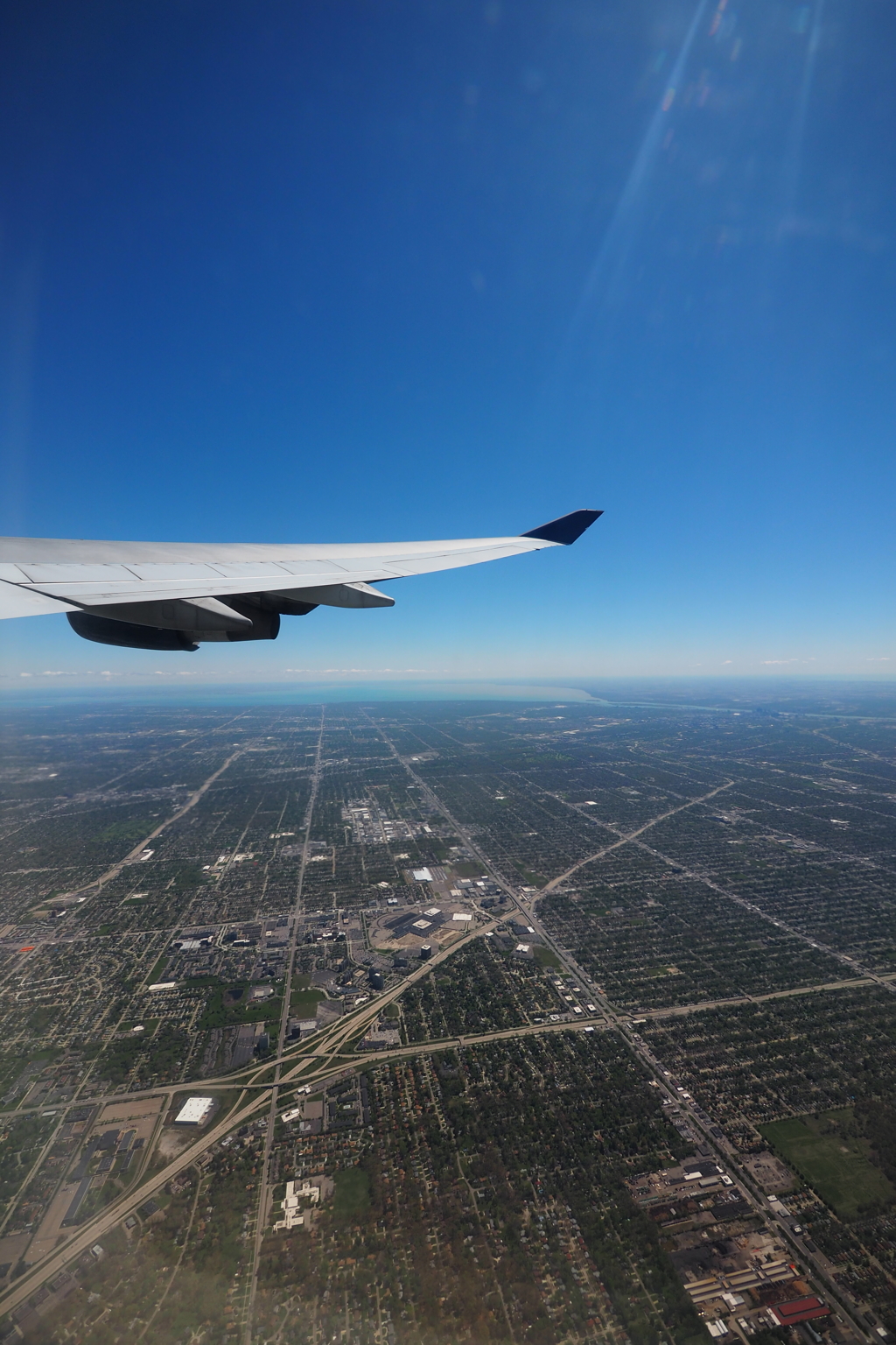 DL275 Over Detroit