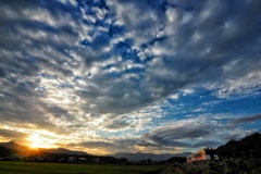 故郷の空の下で…。