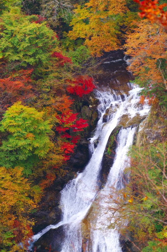 霧降の滝1