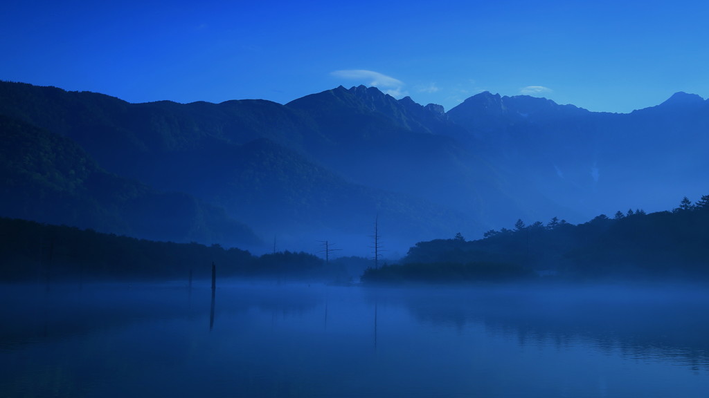 天上の池　～上高地大正池～