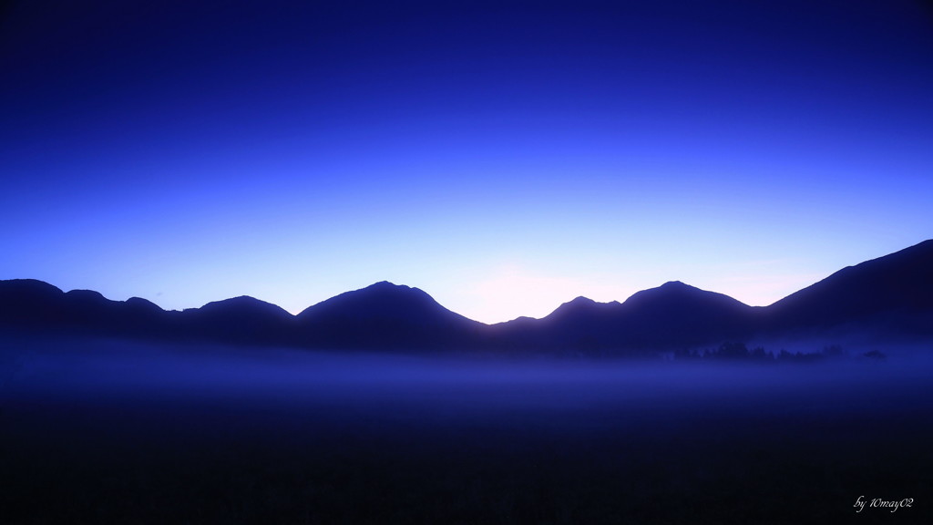BLUE MOMENT