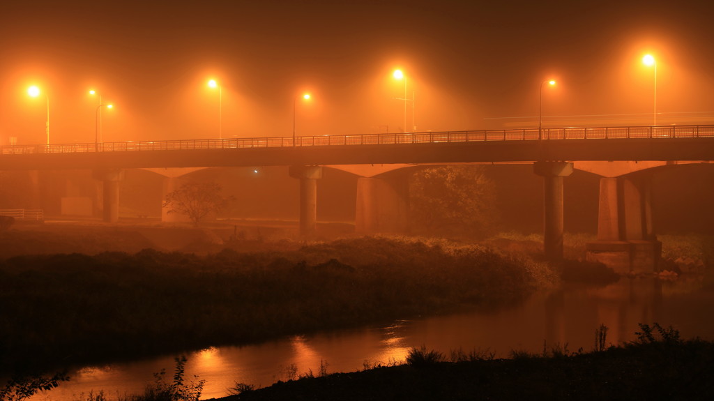 夜霧