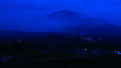 雨のホタルかがり火　～寺坂棚田～