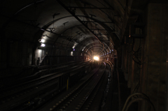 電車がきた(暗)