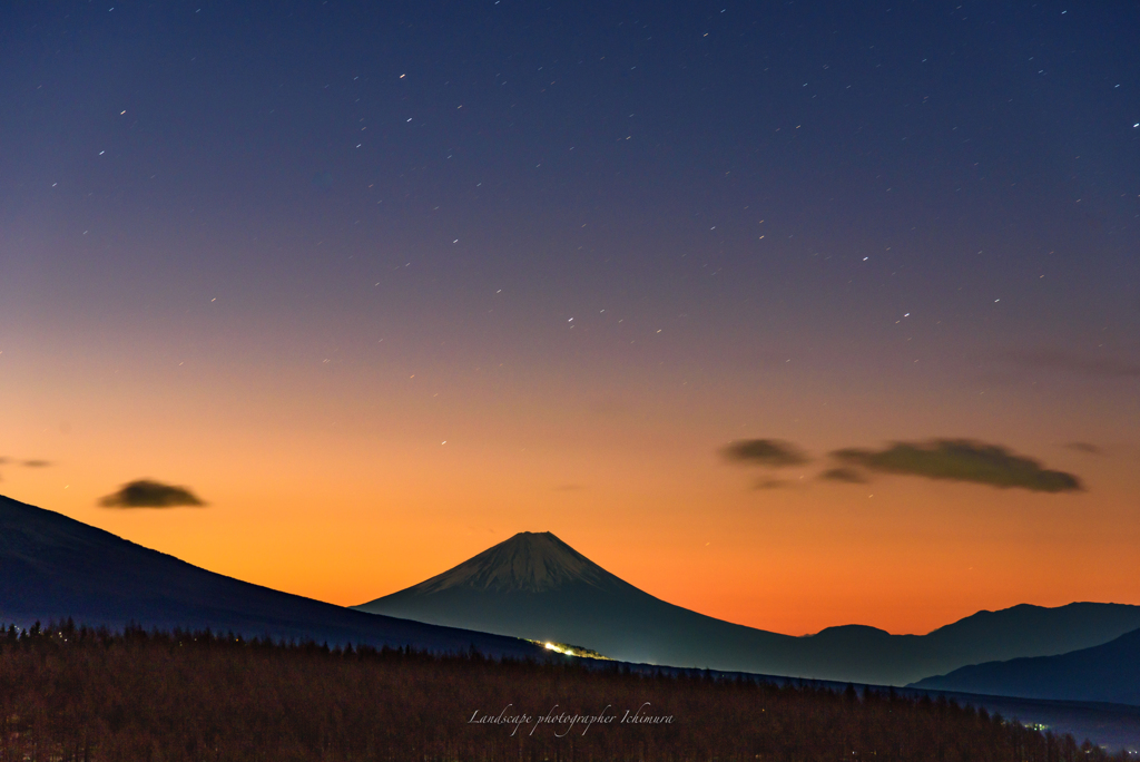 Morning glow of the Mt. Fuji