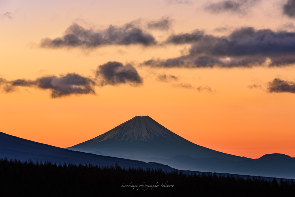 Morning glow of the Mt. Fuji
