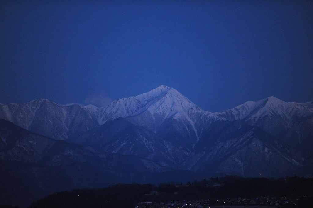 ISO6400 f2.8  1/100sec