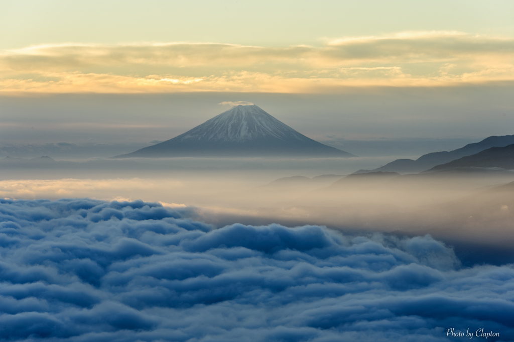 朝陽差し込む